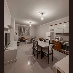  شقة Yourhome ألبانيا